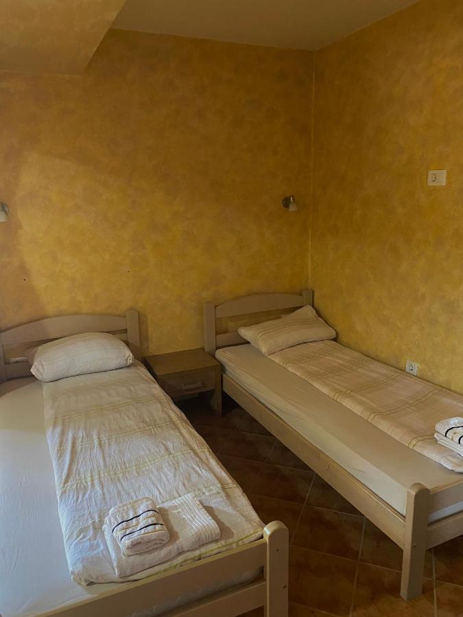 Apartments & Camp Stanisic Nikšić Dış mekan fotoğraf